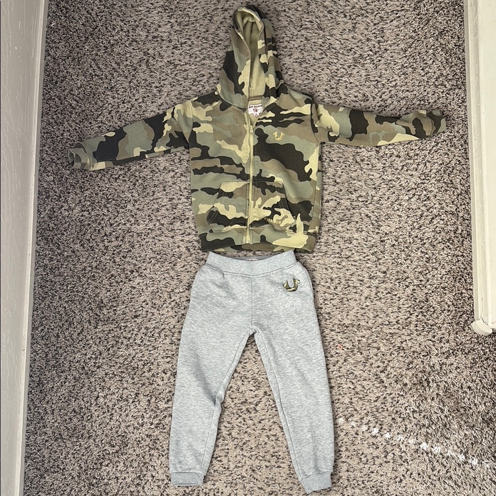 True Religion Green and Gray Joggers Relaxed Fit